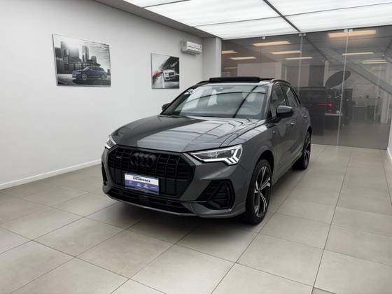 AUDI Q3 2.0 40 TFSI GASOLINA PERFORMANCE BLACK PLUS QUATTRO TIPTRONIC